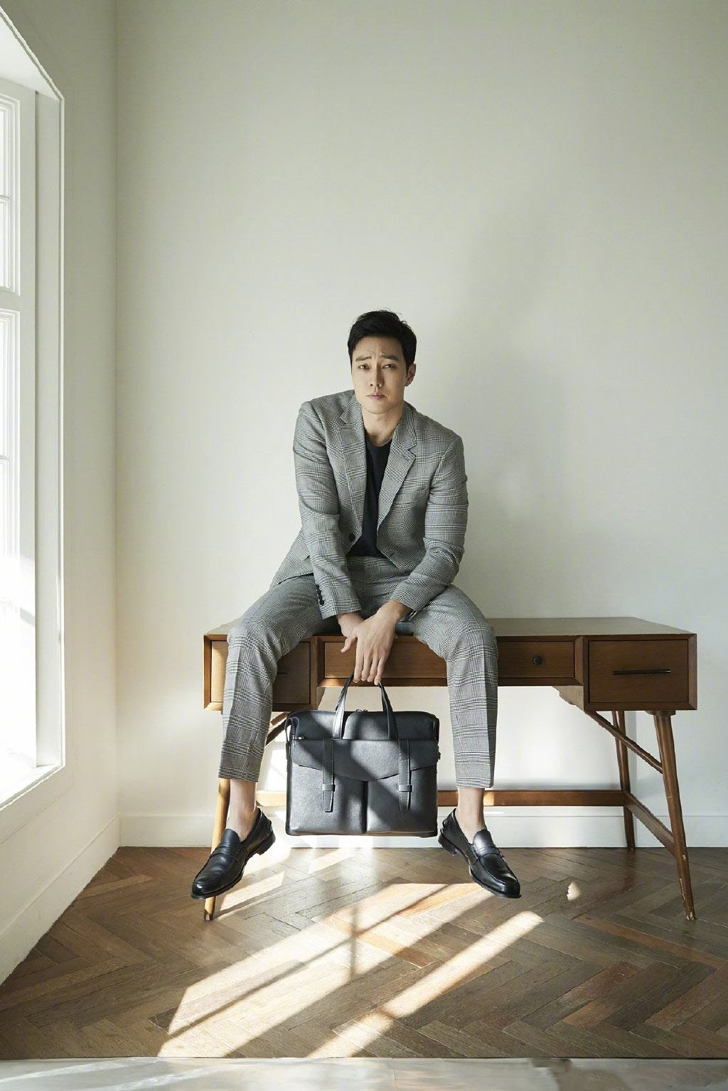 高清韩国首尔男明星金泰希崔智友同台斗艳苏志燮宋承宪酷帅来袭2苏志燮图片图片