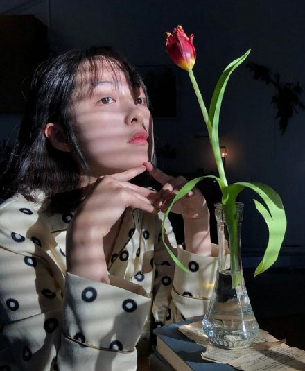 高清韩国女演员美女韩星金宝罗俏皮可爱写真图片图片