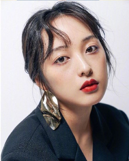 高清韩国女演员美女韩星金宝罗俏皮可爱写真图片图片