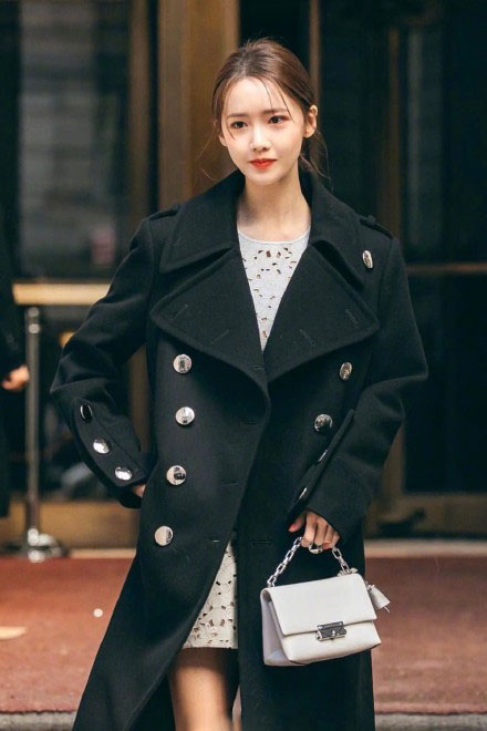 高清韩国首尔永登浦美女林允儿短发造型清爽养眼写真图片图片