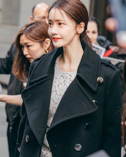 高清韩国首尔永登浦美女林允儿短发造型清爽养眼写真图片图片