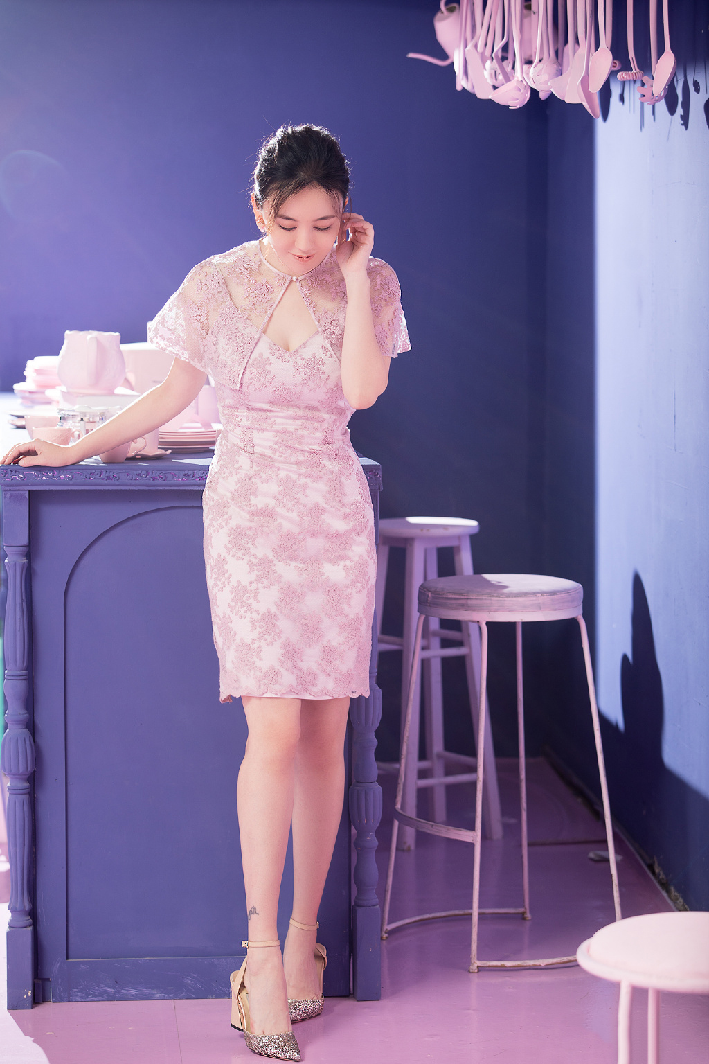 山东籍内地女演员吕佳容性感迷人写真桌面壁纸图片