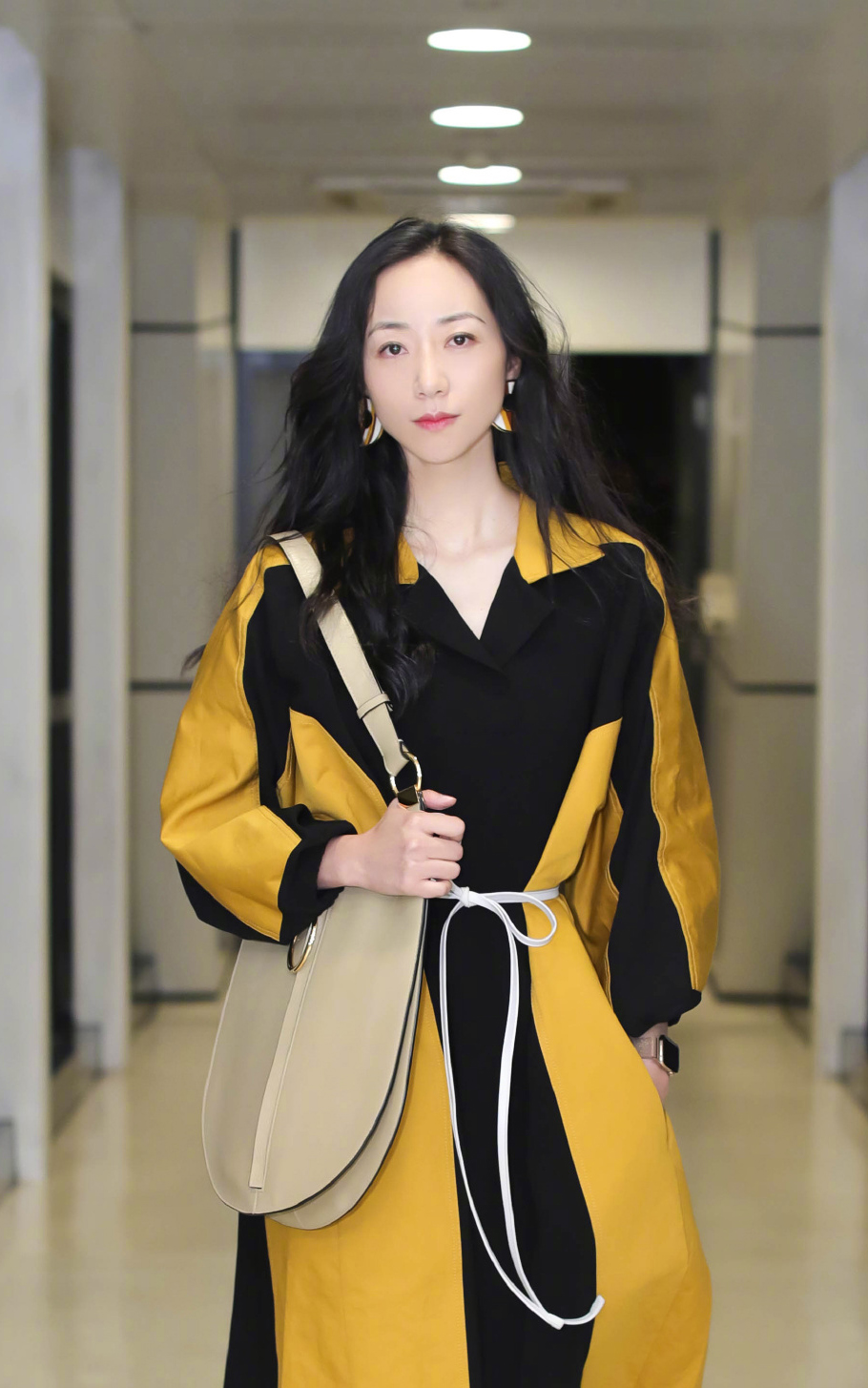 中国大陆江苏省苏州知名女演员韩雪高贵优雅活动写真图片图片