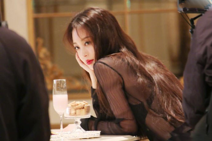 高清韩国美女韩艺瑟写真洋溢初春暖意尽显浪漫迷人图片