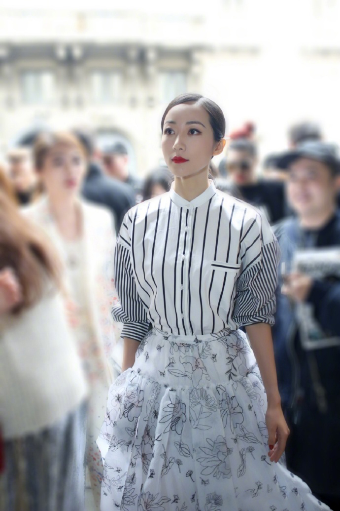中国大陆江苏省苏州知名女演员韩雪高贵优雅活动写真图片图片