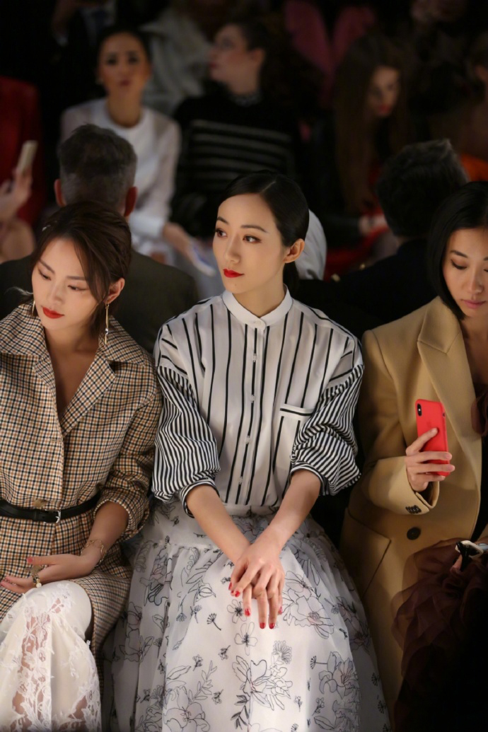 中国大陆江苏省苏州知名女演员韩雪高贵优雅活动写真图片图片