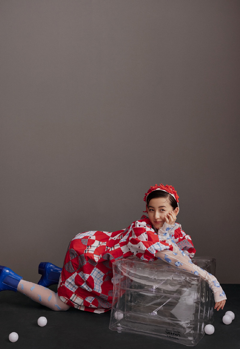 张子枫鬼马俏皮时尚写真图片图片
