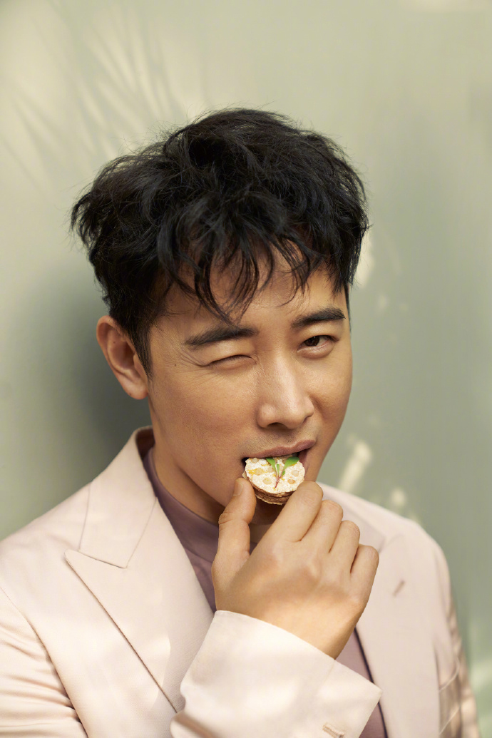 罗晋成熟魅力时尚杂志写真大片图片