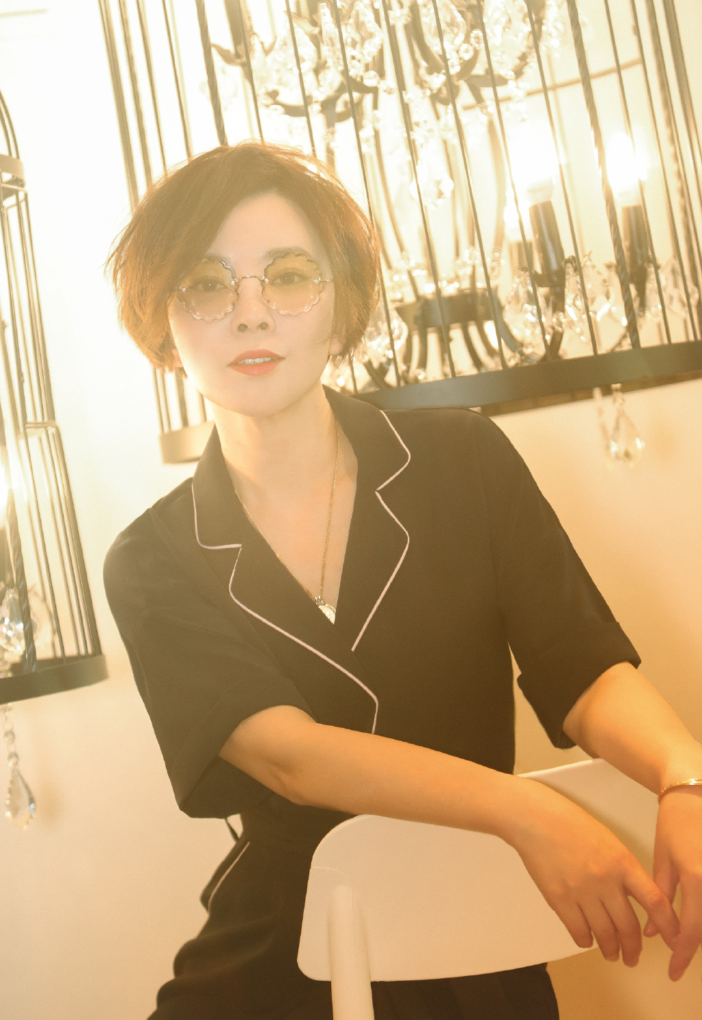 高清中国内地哈尔滨女演员刘威葳知性优雅写真图片