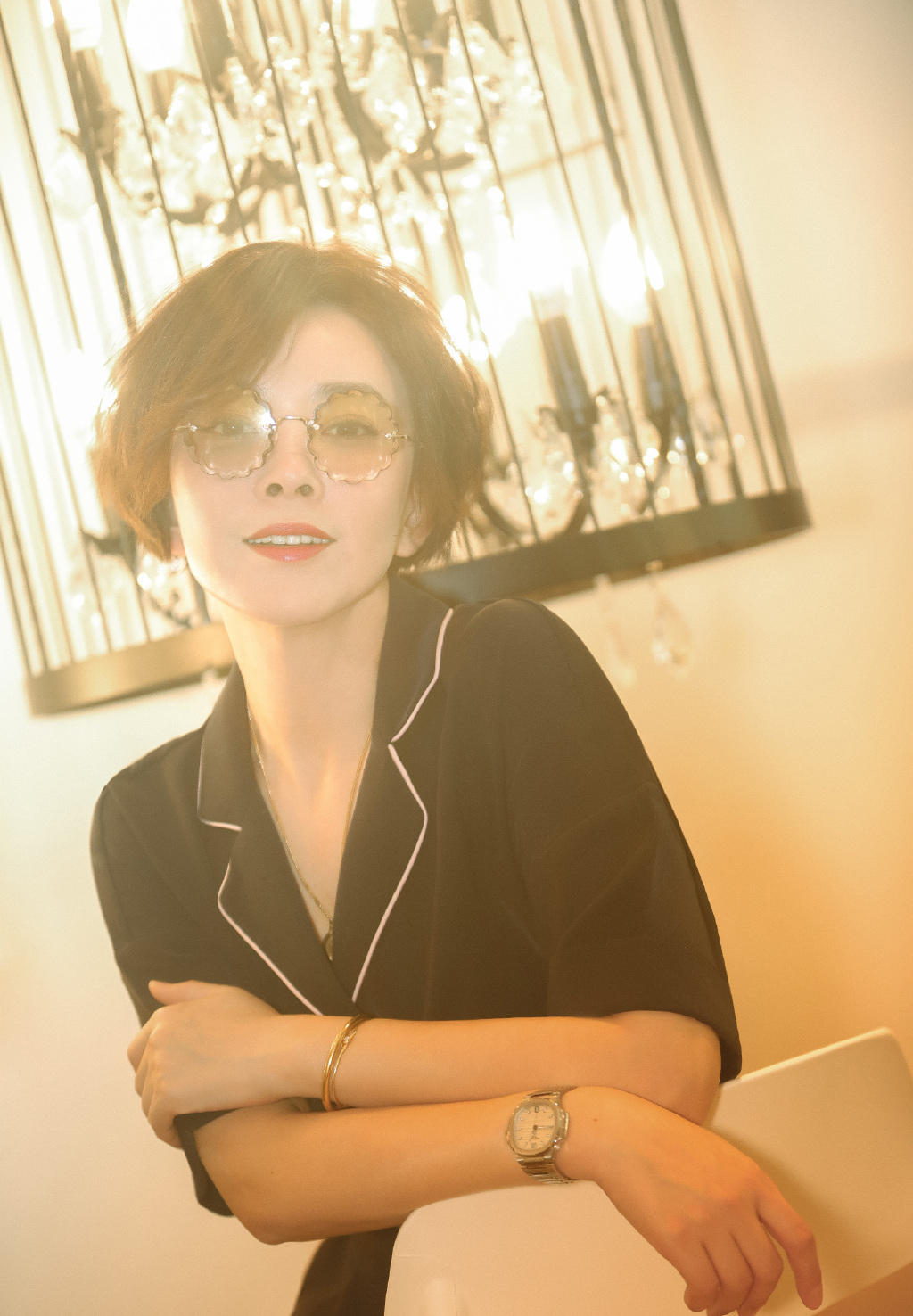 高清中国内地哈尔滨女演员刘威葳知性优雅写真图片