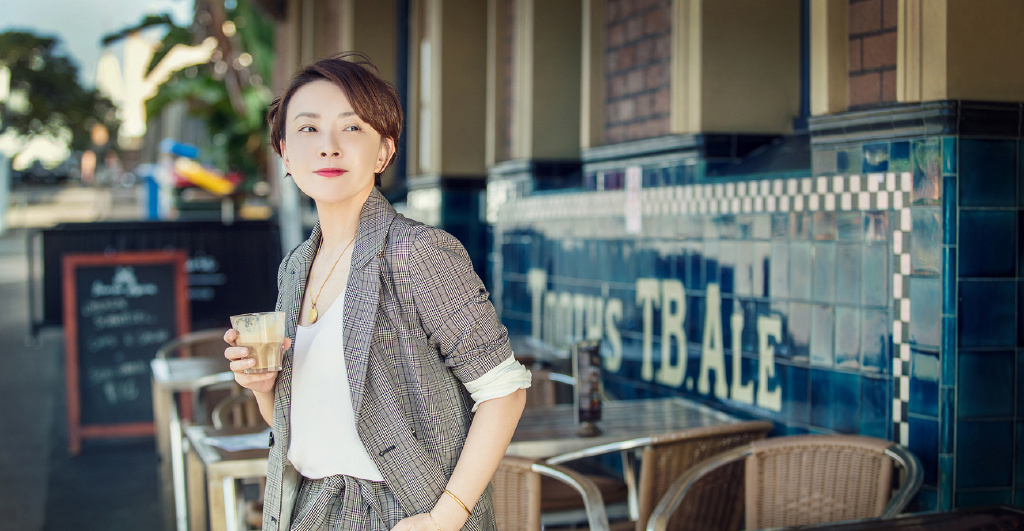 高清中国内地哈尔滨女演员刘威葳慵懒居家写真图片图片