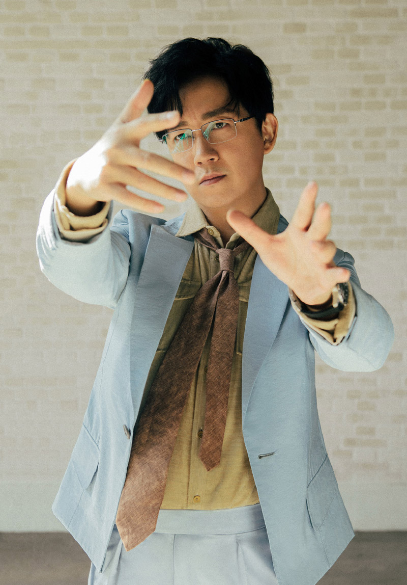 潘粤明图片