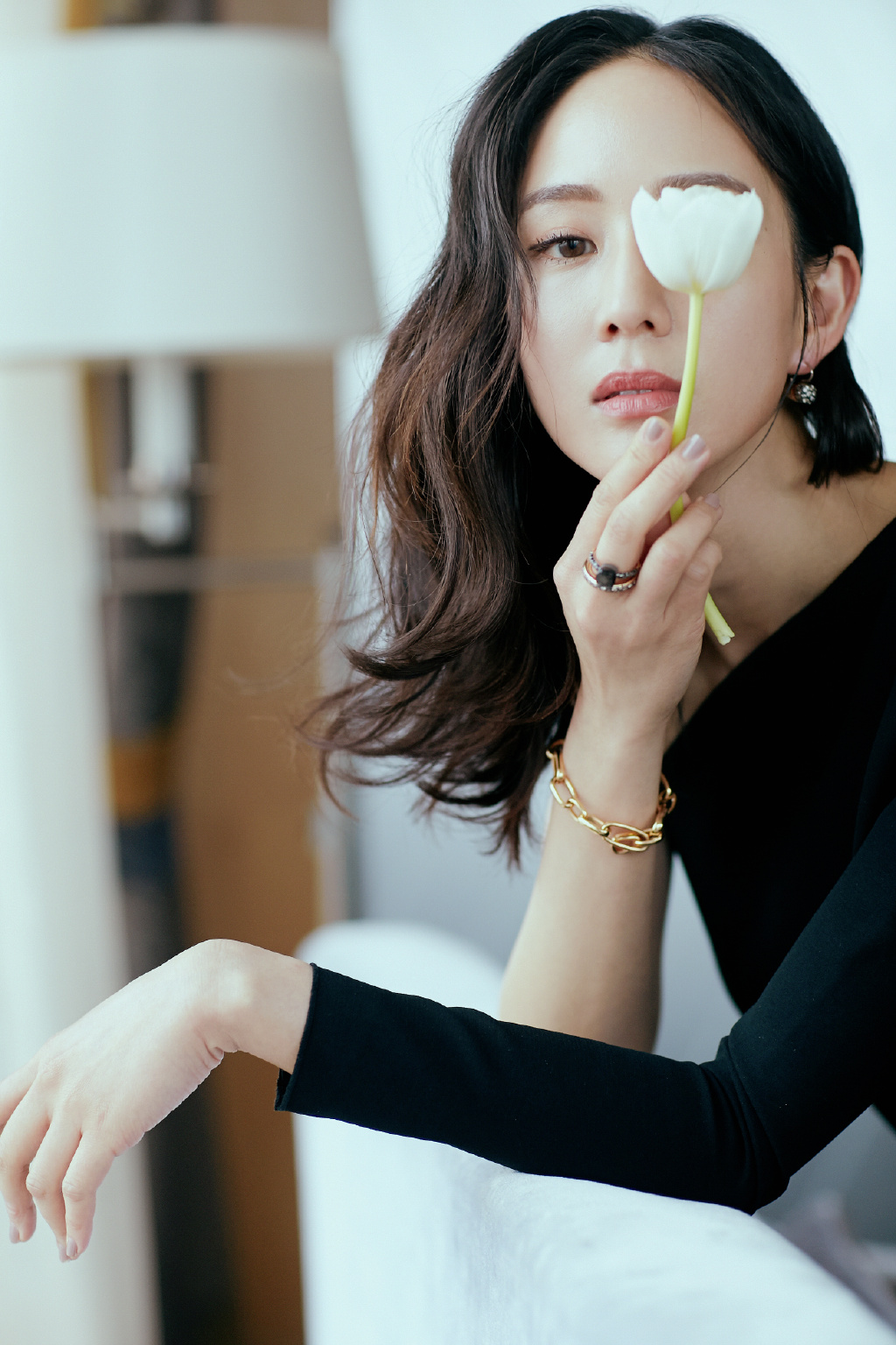 李沁清新淡雅时尚杂志写真大片图片