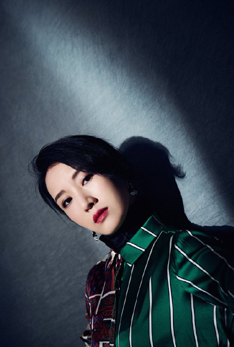 李念图片 李念夏日清新时尚写真图片