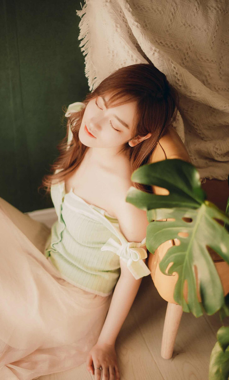宋佳性感深v成熟妩媚写真图片图片