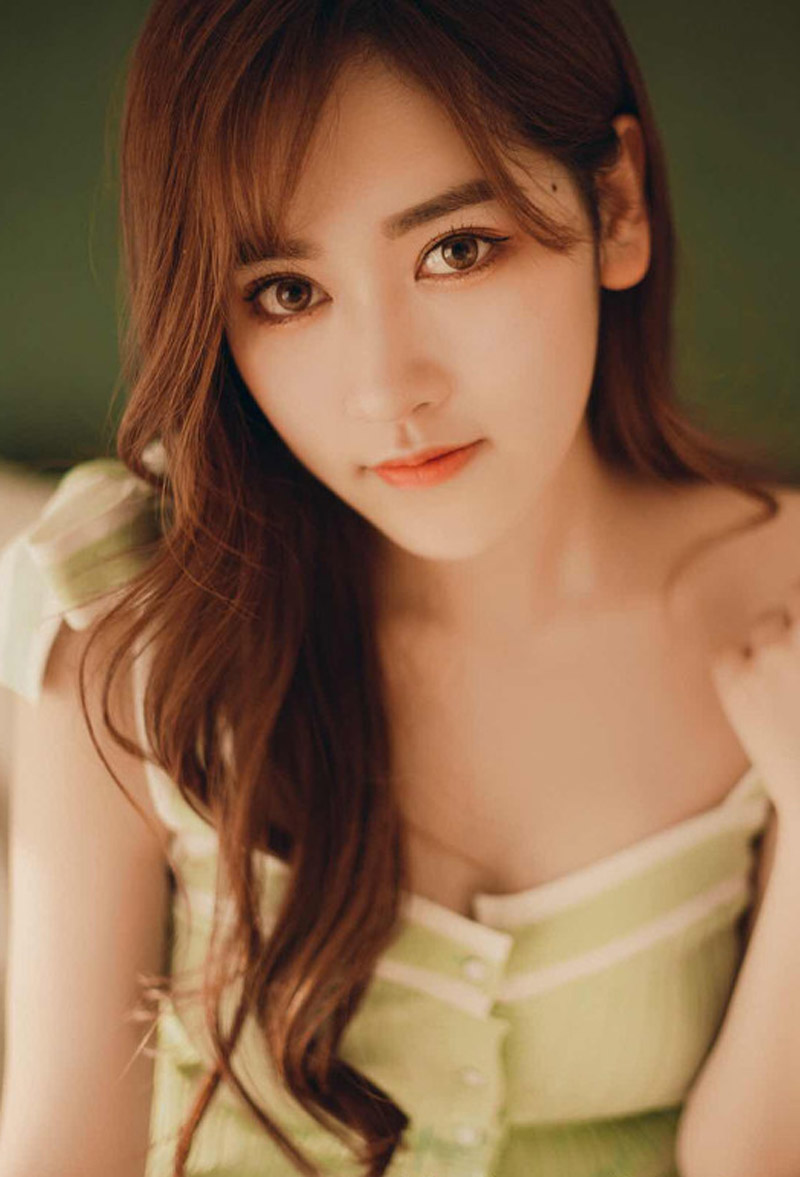 宋佳性感深v成熟妩媚写真图片图片