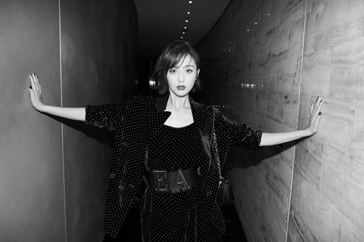高清中国内地新疆伊犁影视女演员佟丽娅性感写真靓丽迷人图片
