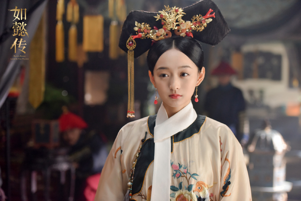 何泓姗图片