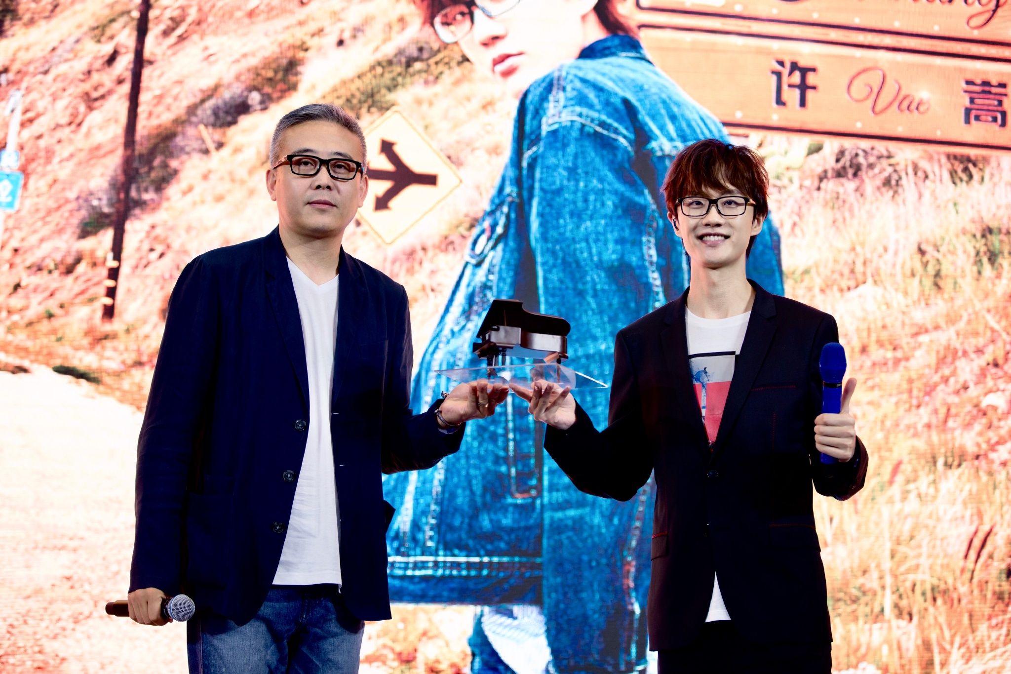 许嵩新歌《绝代风华》帅气写真图片图片