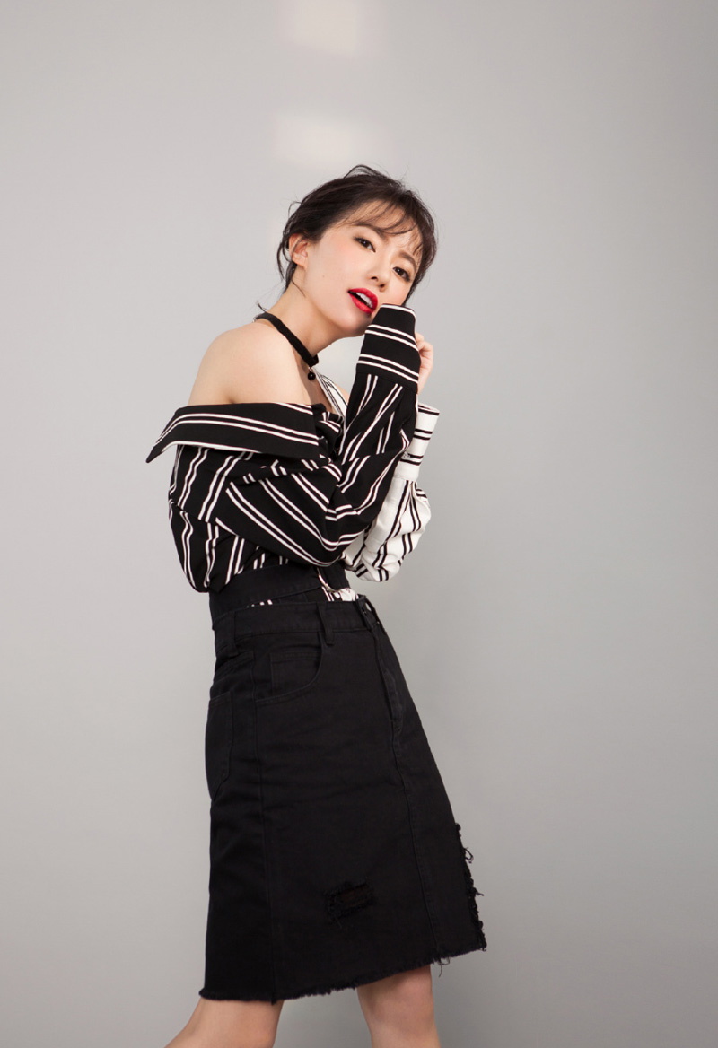 高清辽宁大连女明星宅男女生刘萌萌性感写真高贵迷人图片