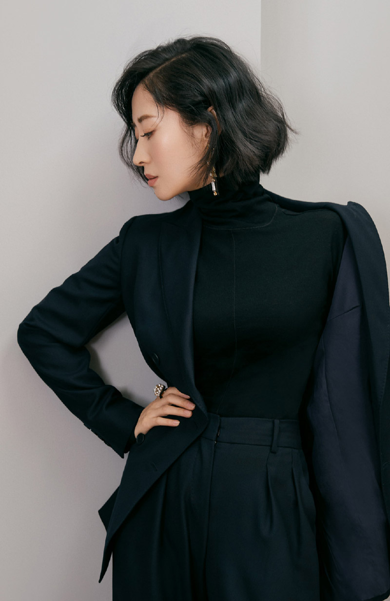 高清湖北武汉影视女演员刘敏涛知性优雅时尚写真高清图片图片