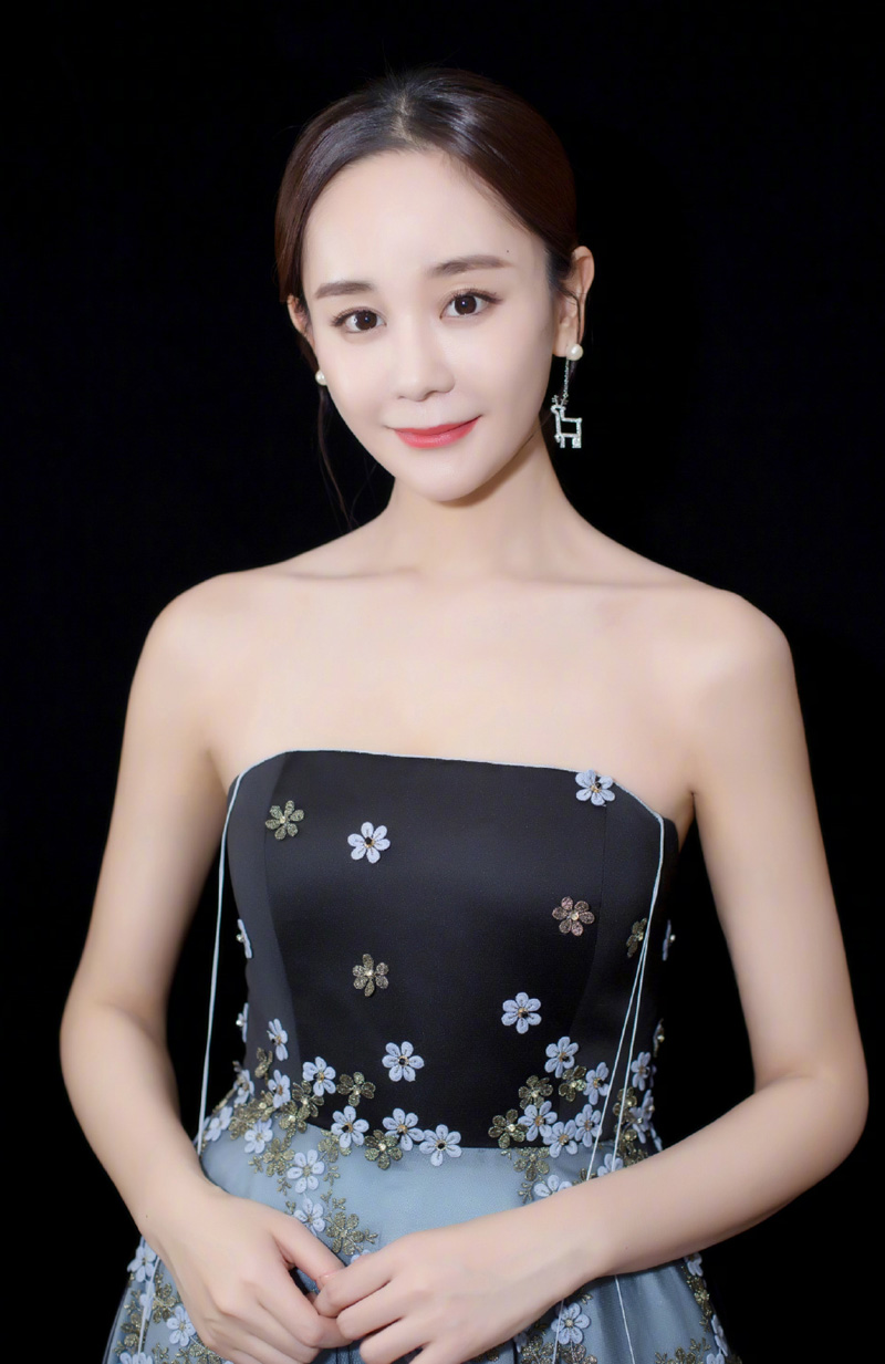 中国内地南省郑州女演员海陆清新妩媚写真图片图片