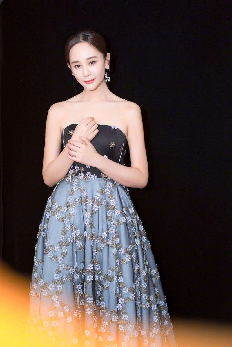 中国内地南省郑州女演员海陆甜美俏丽时尚写真图片图片