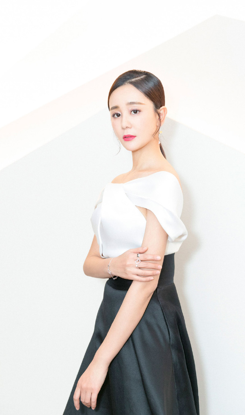 中国内地南省郑州女演员海陆清雅秀丽写真图片图片