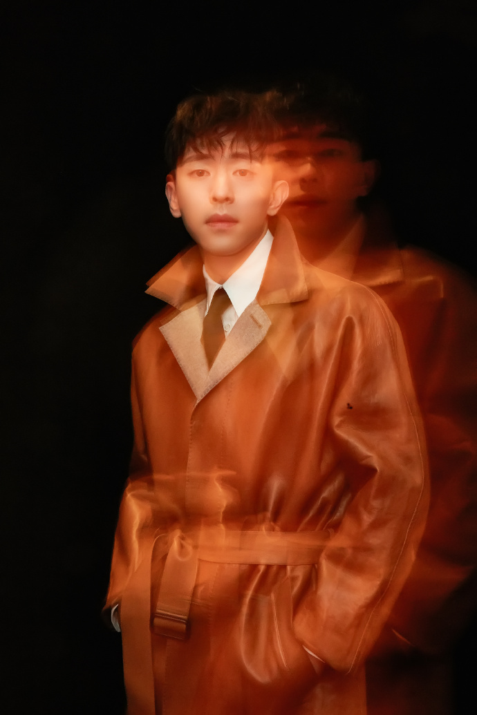 中国内地影视河北省石家庄男演员邓伦芭莎男士帅气写真大片图片