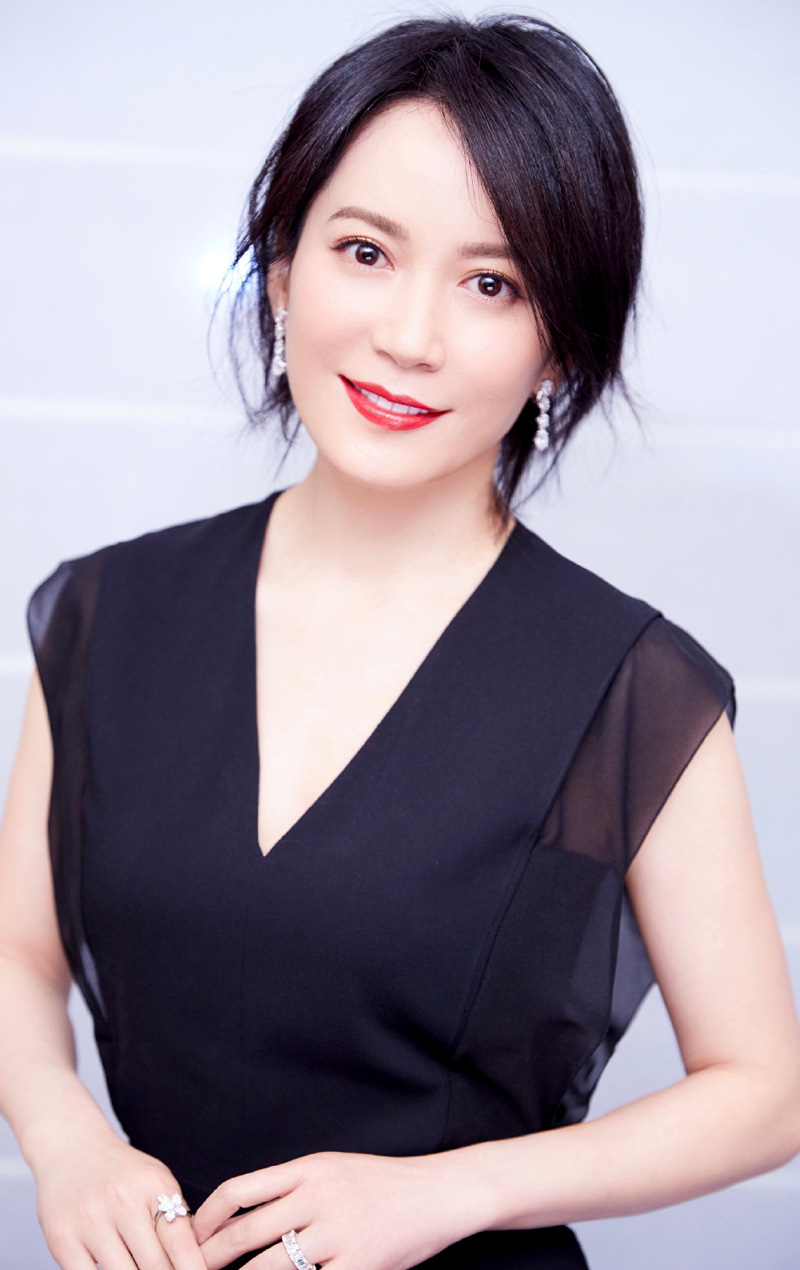 高清中国导演,演员俞飞鸿清冷时尚大片写真图片图片