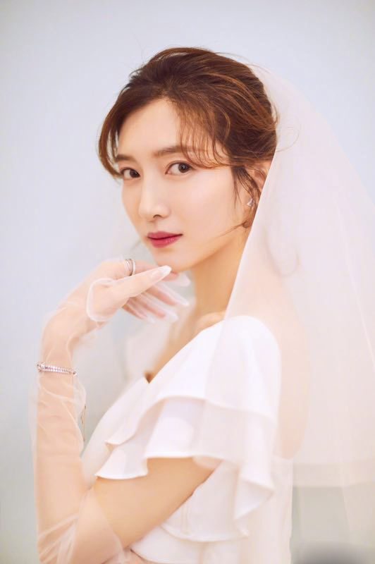 张馨予图片 张馨予唯美婚纱照图片图片