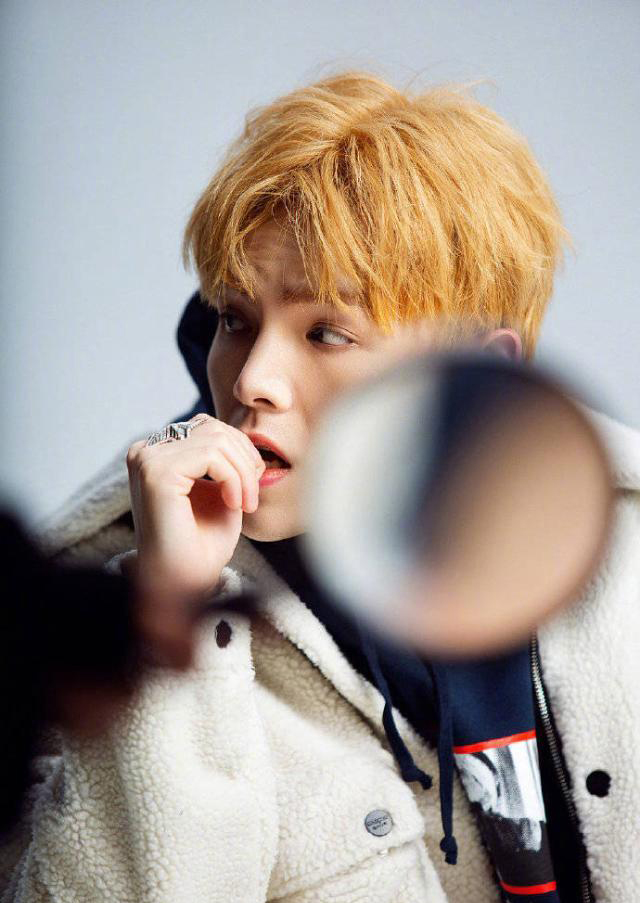 高清男星朱星杰斑纹夹克帅气写真图片图片
