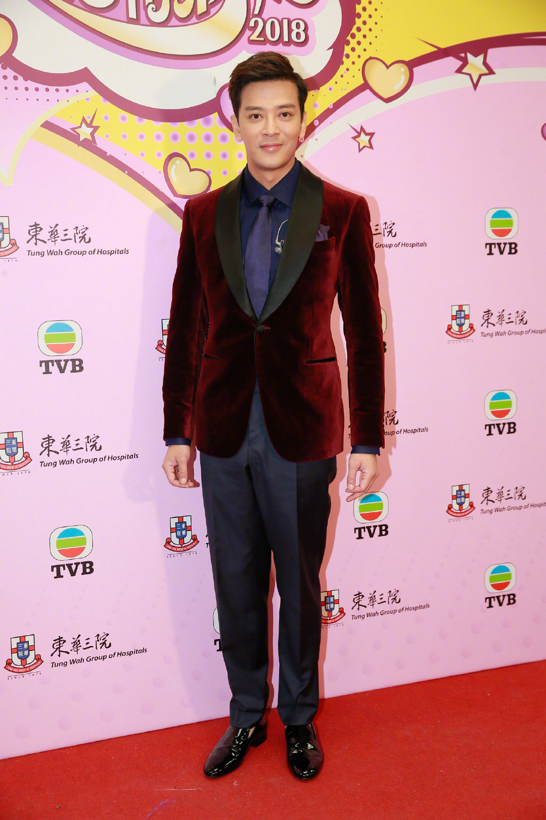 中国内地男演员陈晓秋冬儒雅写真贵族范儿十足图片