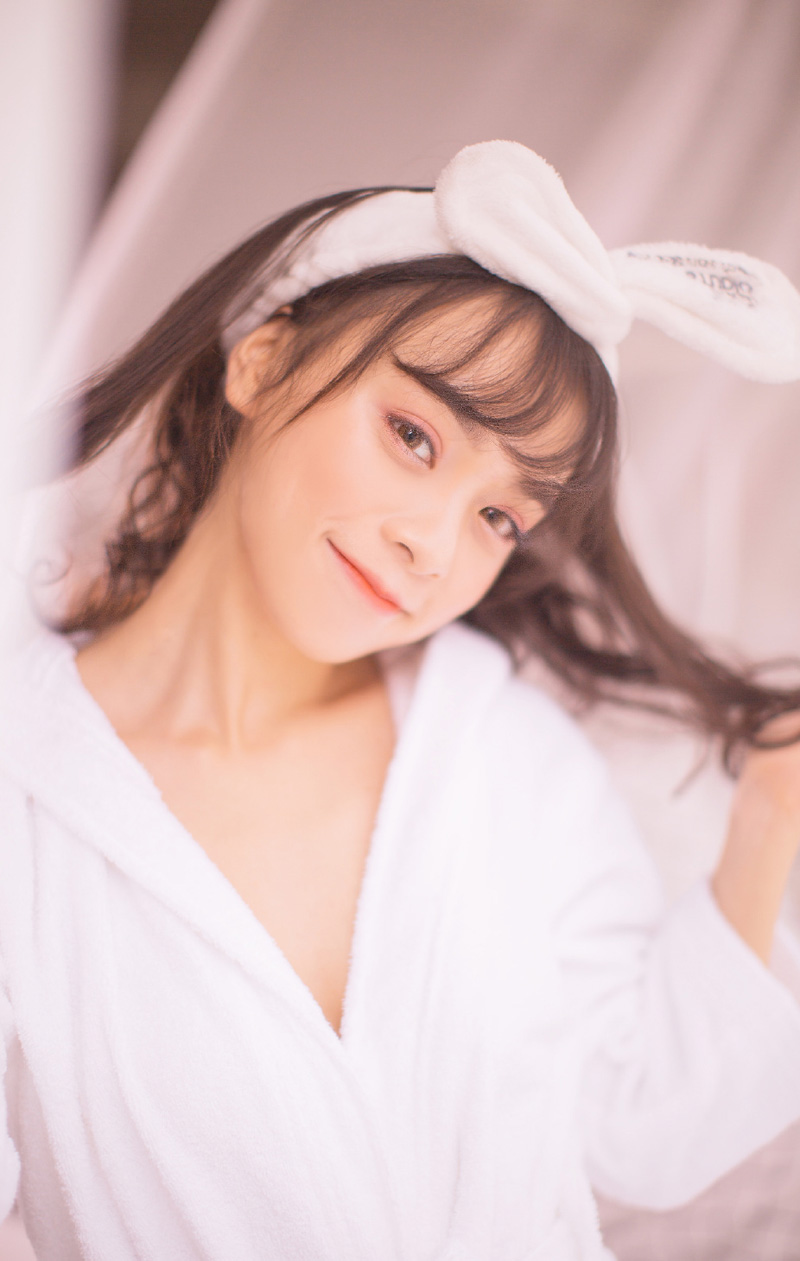 高清中国内地黑龙江省牡丹江影视女演员董璇气质靓丽美女写真图片