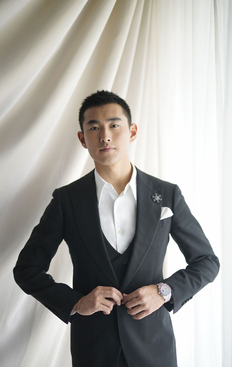 中国内地辽宁鞍山男演员王彦霖时尚西装绅士高清图片图片