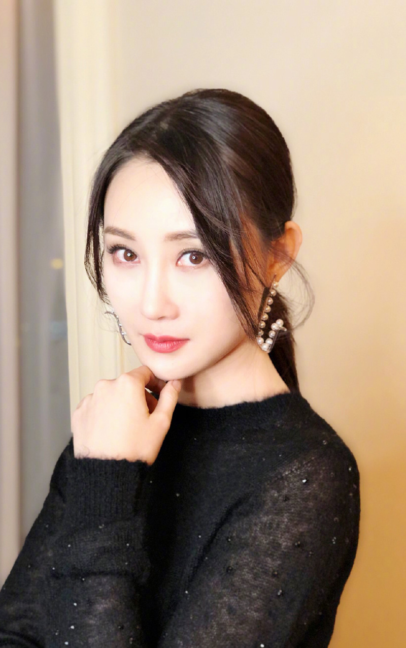 中国内地辽宁省大连女演员林鹏魅力写真图片图片 中国内地辽宁省大连女演员林鹏魅力写真图片图片