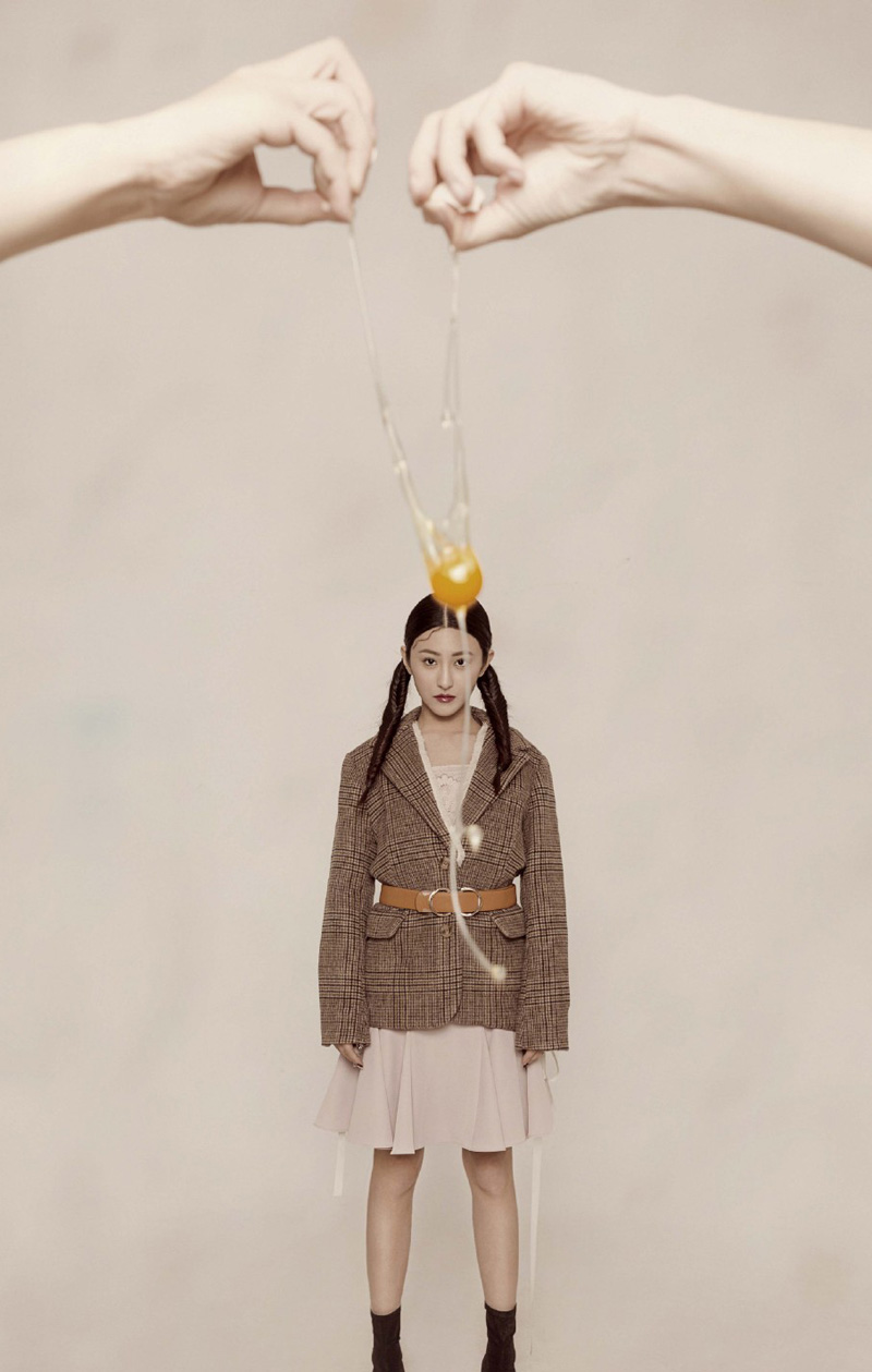 高清上海美女朱圣祎妩媚复古时尚写真大片图片