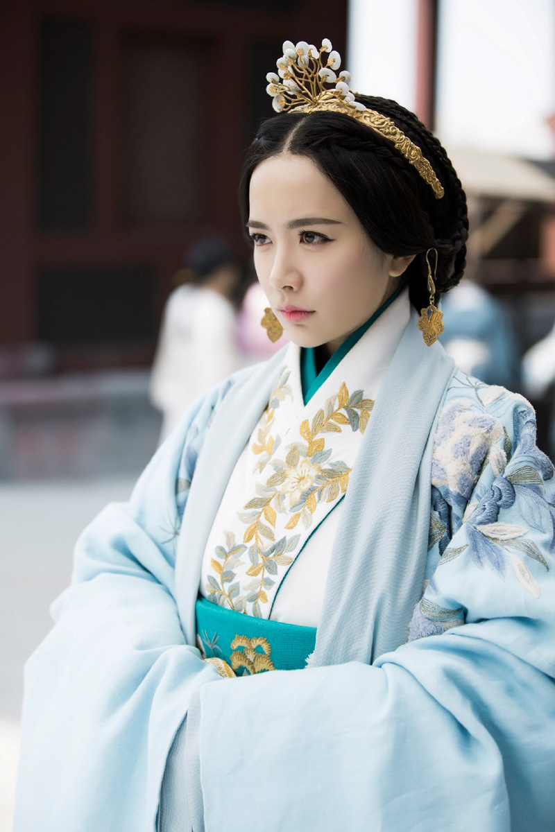 李春嫒图片