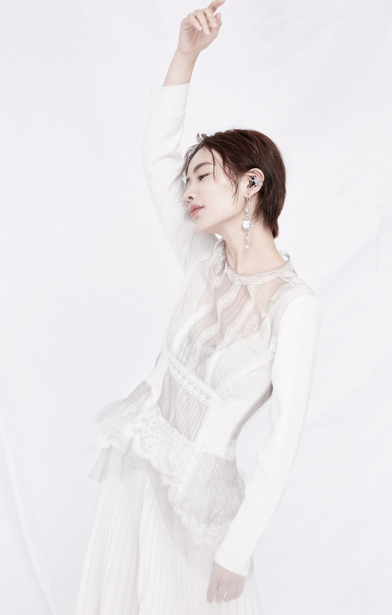 高清山东淄博美女李春嫒时尚百变杂志写真大片图片