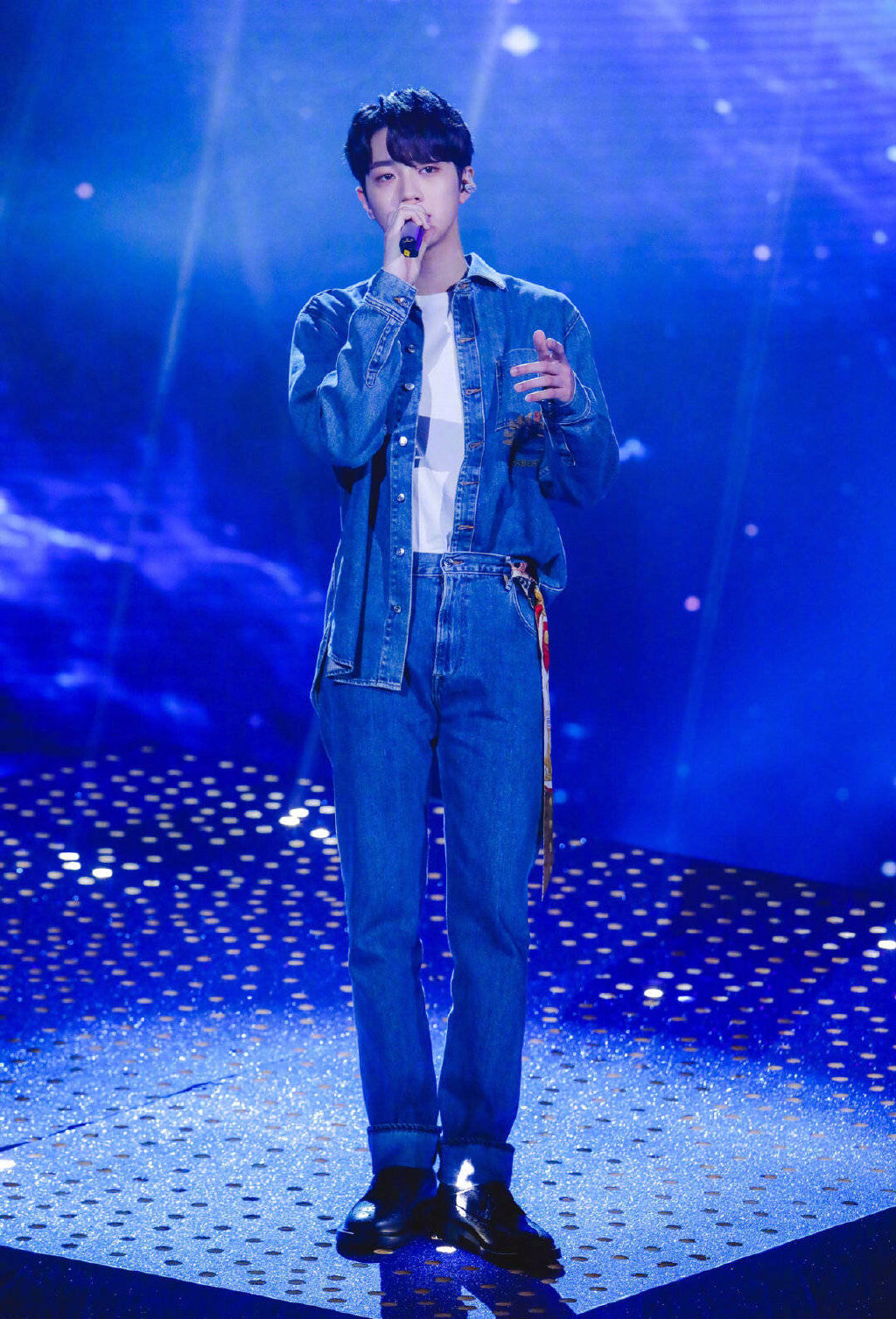 高清综艺杨洋快乐大本营图片图片