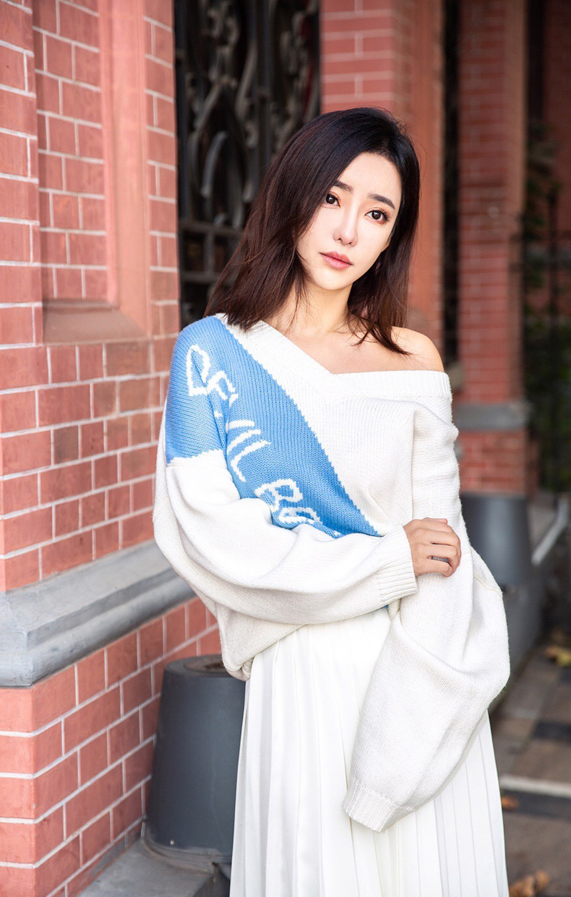 高清中国内地女模特刘凡菲笑容明媚宛若气质公主图片