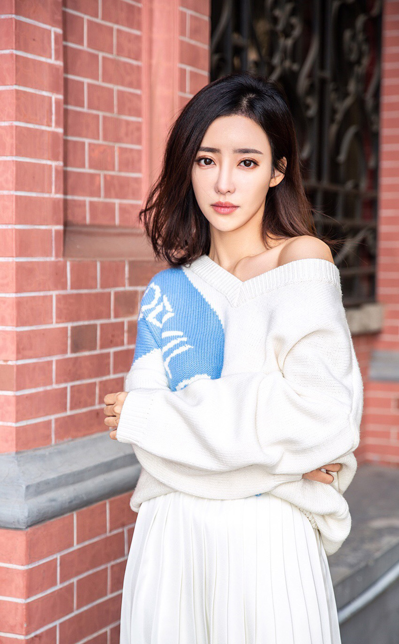 高清中国内地女模特刘凡菲性感迷人写真图片图片