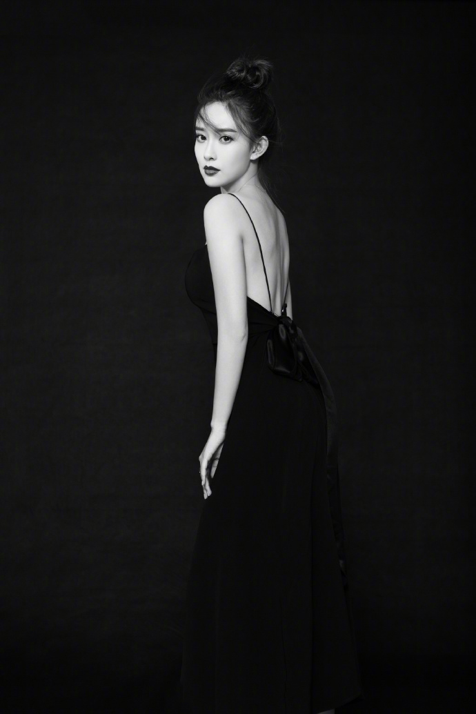 中国内地吉林长春女演员孟子义MAHB年度先生盛典甜美写真图片图片