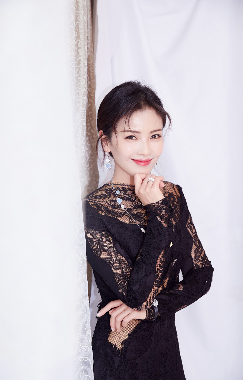 刘涛最新高贵典雅时尚杂志写真图片图片 刘涛最新高贵典雅时尚杂志写真图片图片