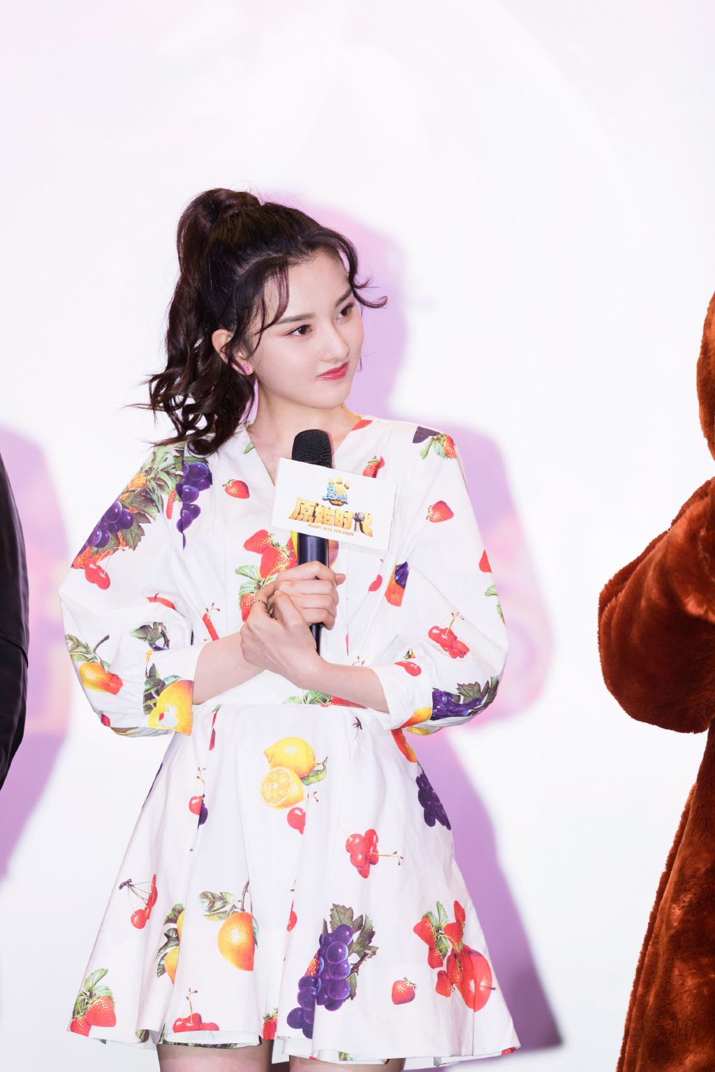 中国北京当代95后女演员宋祖儿清新时尚可爱写真图片桌面壁纸图片 中国北京当代95后女演员宋祖儿清新时尚可爱写真图片桌面壁纸图片