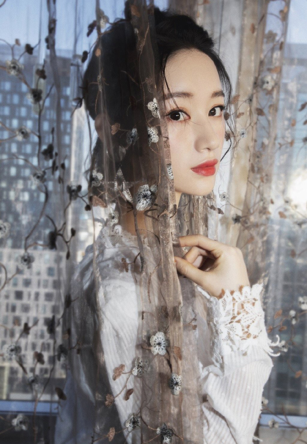 中国内地上海市长宁影视女演员郭晓婷性感优雅写真图片图片