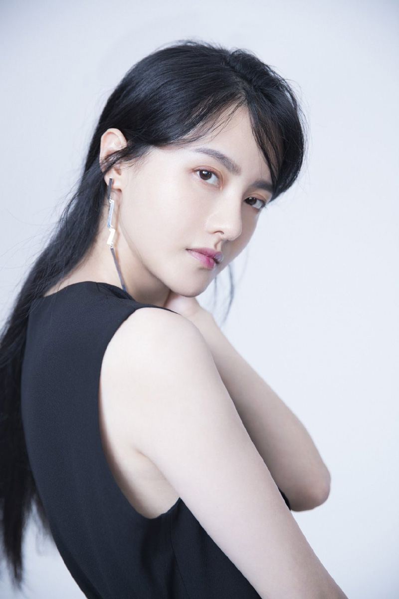 张芷溪清新甜美写真图片图片