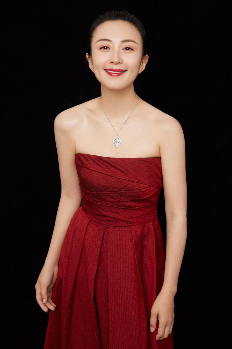 中国吉林省吉林著名的影视女演员杨童舒优雅妩媚质感写真图片图片 中国吉林省吉林著名的影视女演员杨童舒优雅妩媚质感写真图片图片