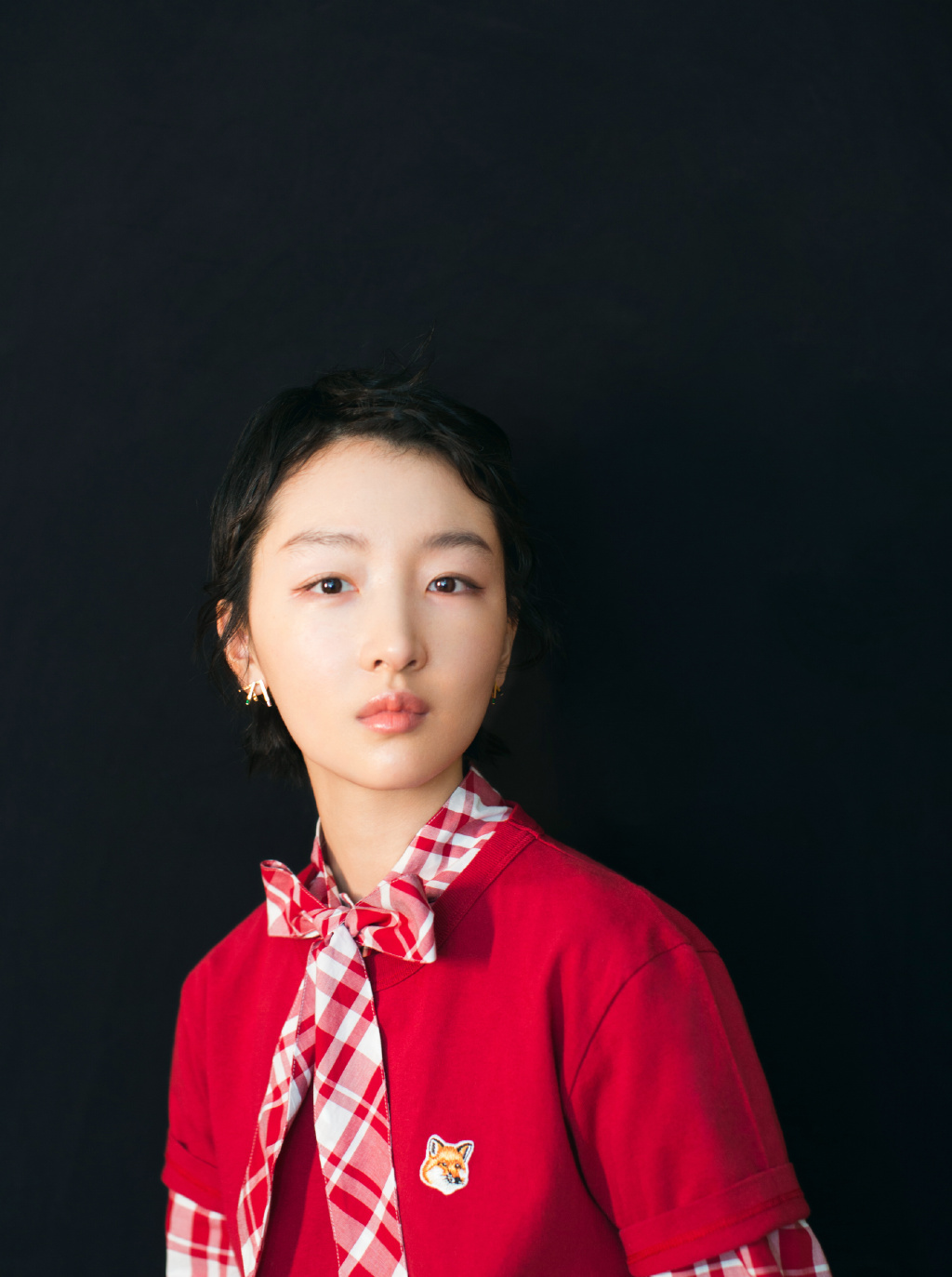 高清中国内地影视河北省石家庄女演员周冬雨纯白甜美唯美高清桌面壁纸图片