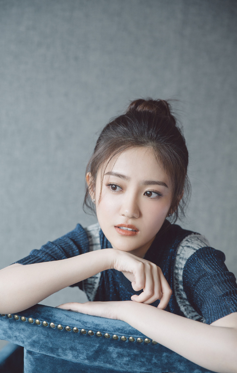 中国内地海市女演员汤梦佳清纯可爱生活照图片图片